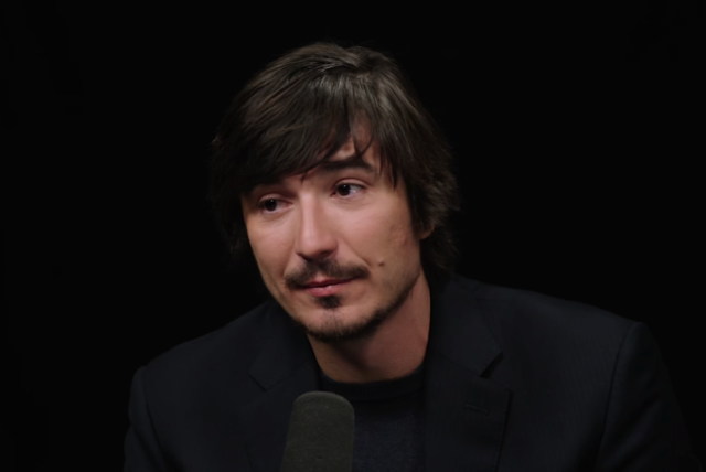 'We Stand Behind Stock Tokens': Robinhood CEO Backs $104 Million Ecosystem Amid Backlash