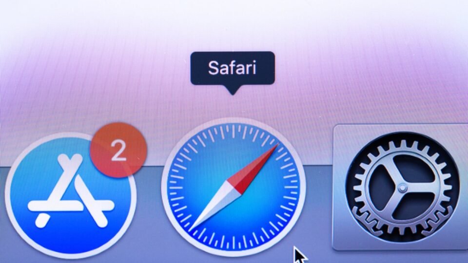 'Visit Website and Lose Your Crypto': Ledger Exec Issues Warning About Safari Attack