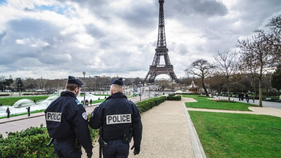 More French Crypto Crime: Family Tied Up at Home